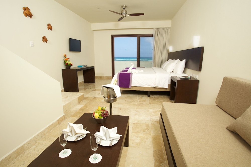 Akumal Bay Beach & Spa Resort All Inclusive — Hotel rooms in Akumal, Quintana Roo