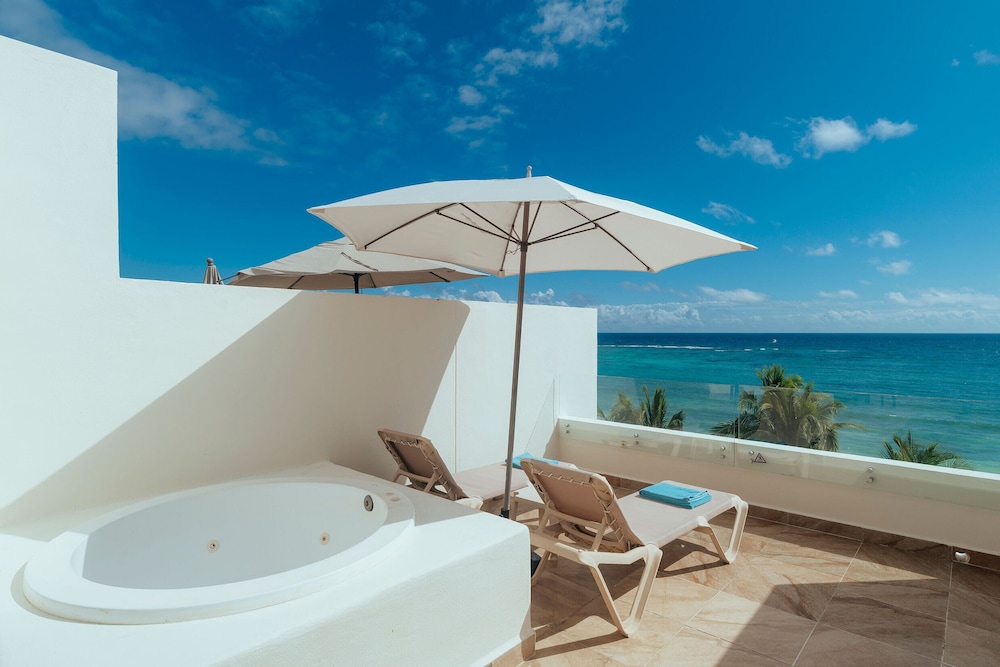 Akumal Bay Beach & Spa Resort All Inclusive — Hotel rooms in Akumal, Quintana Roo