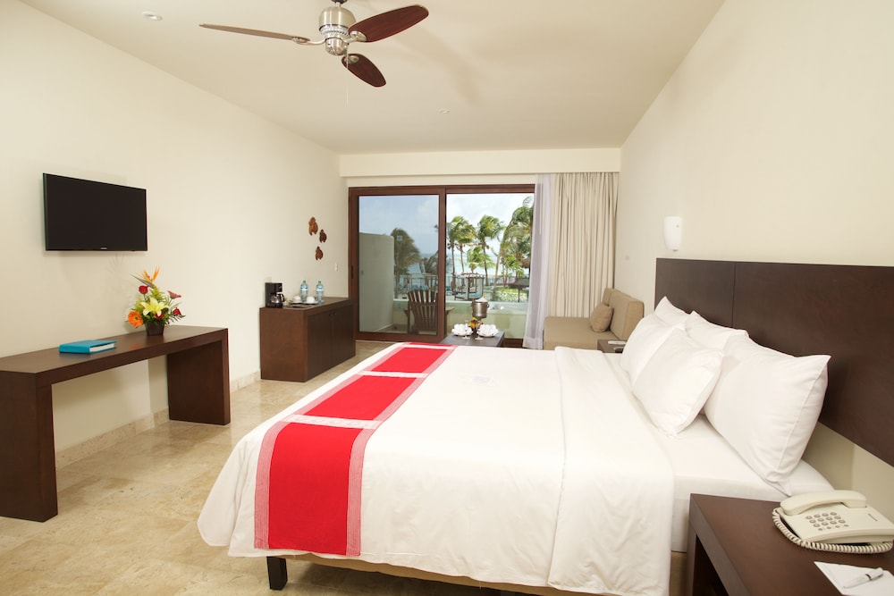 Akumal Bay Beach & Spa Resort All Inclusive — Hotel rooms in Akumal, Quintana Roo