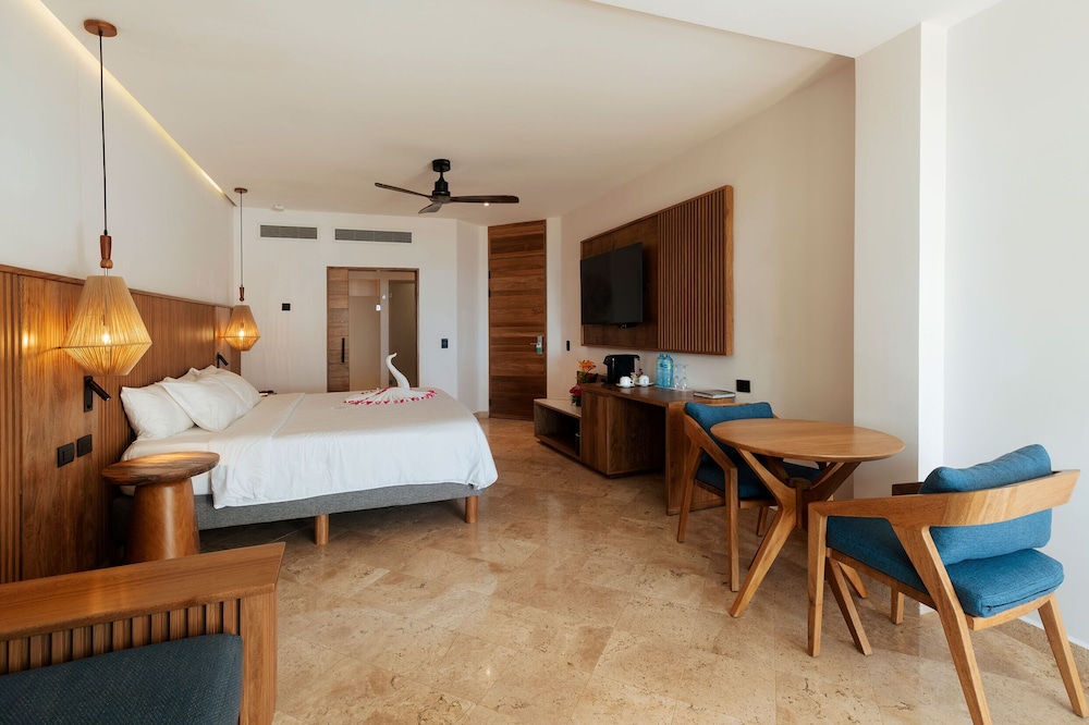 Akumal Bay Beach & Spa Resort All Inclusive — Hotel rooms in Akumal, Quintana Roo