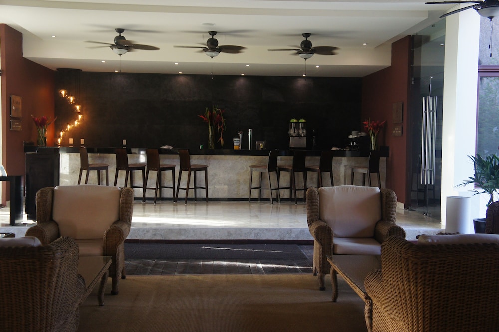 Akumal Bay Beach & Spa Resort All Inclusive — Restaurant & bars in Akumal, Quintana Roo