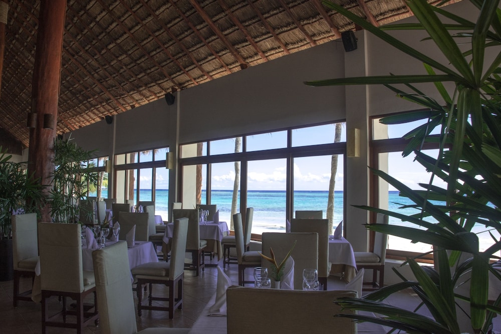 Akumal Bay Beach & Spa Resort All Inclusive — Restaurant & bars in Akumal, Quintana Roo