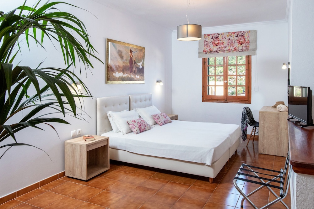 Corfu Pelagos Hotel — Hotel rooms in Moraitika, Ionian Islands