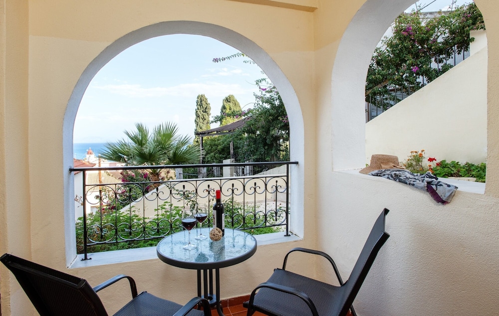 Corfu Pelagos Hotel — Hotel rooms in Moraitika, Ionian Islands