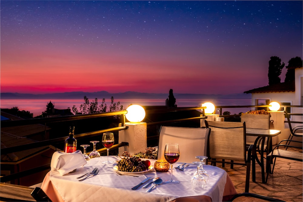 Corfu Pelagos Hotel — Restaurant & bars in Moraitika, Ionian Islands