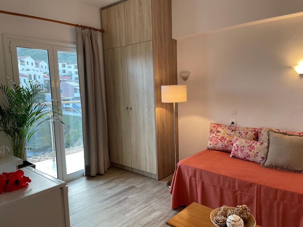 Corfu Pelagos Hotel — Hotel rooms in Moraitika, Ionian Islands