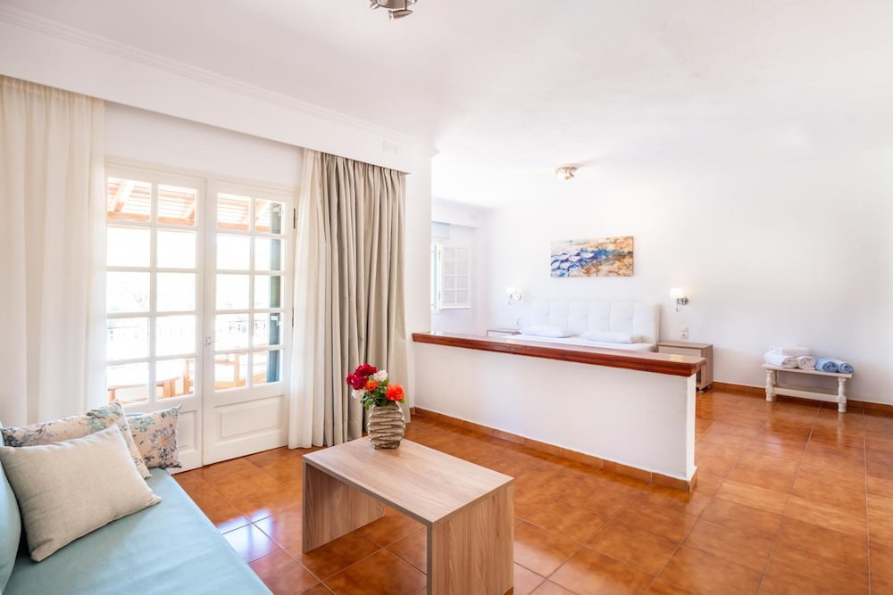 Corfu Pelagos Hotel — Hotel rooms in Moraitika, Ionian Islands