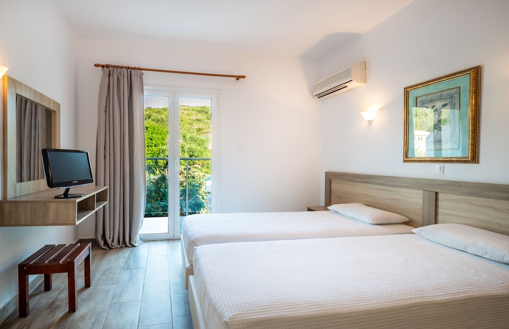 Corfu Pelagos Hotel — Hotel rooms in Moraitika, Ionian Islands