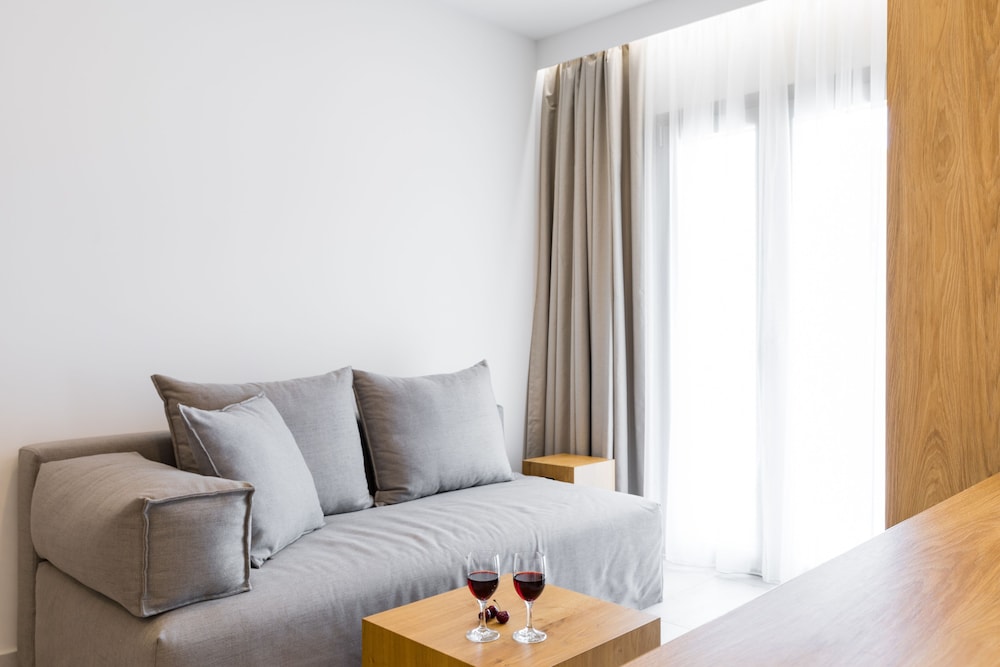 V Luxury Suites — Hotel rooms in Perama (Corfu), Ionian Islands