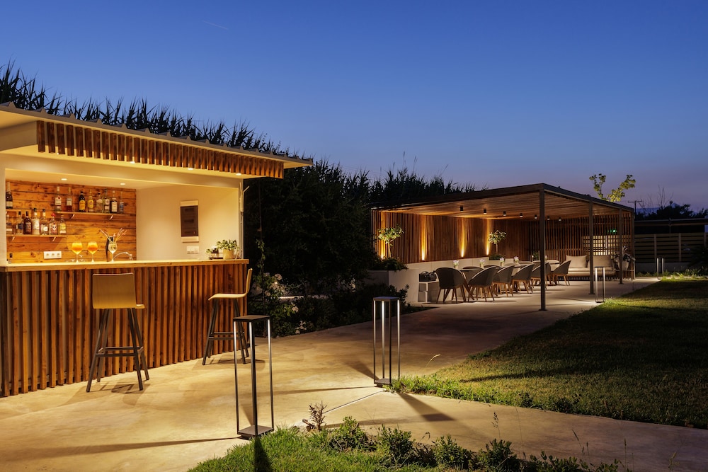 V Luxury Suites — Restaurant & bars in Perama (Corfu), Ionian Islands