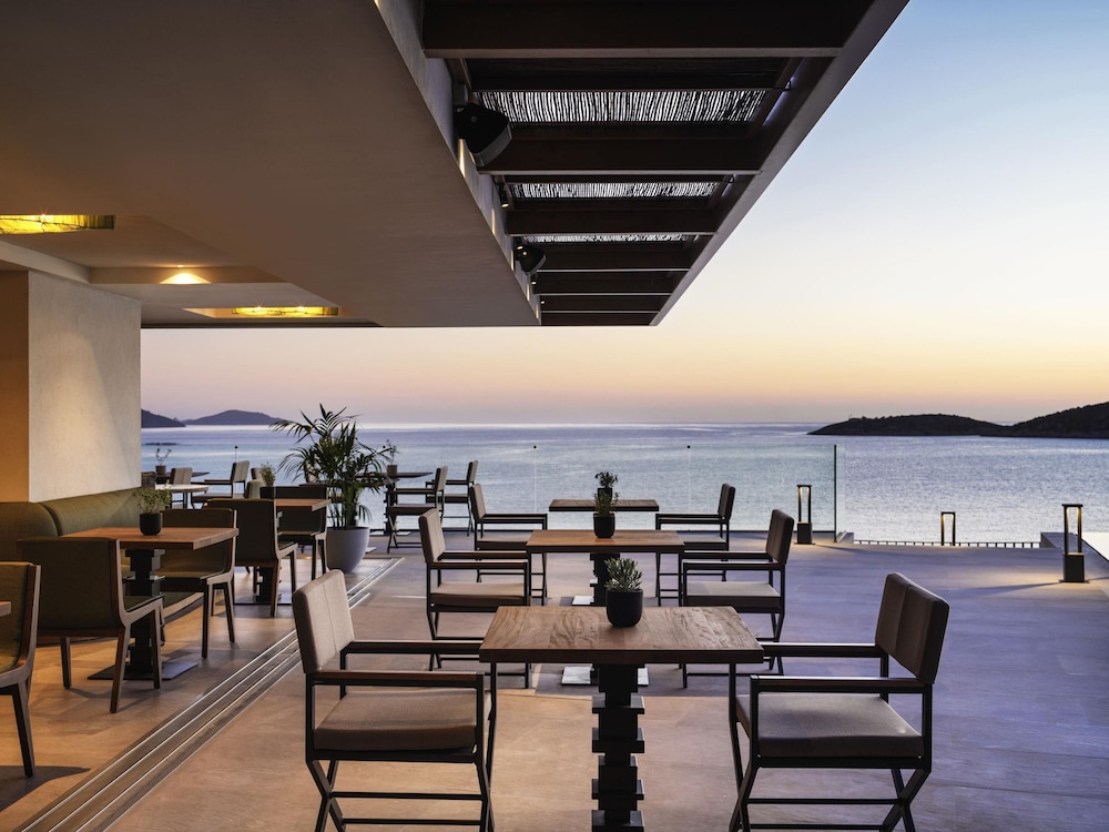NIKO Seaside Resort MGallery - Adults Only — Restaurant & bars in Ammoudara (Agios Nikolaos)