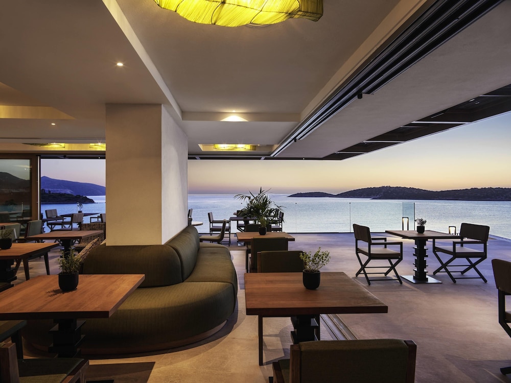 NIKO Seaside Resort MGallery - Adults Only — Restaurant & bars in Ammoudara (Agios Nikolaos)