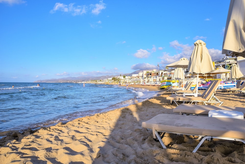 Del Mar Apartments in Stalis — Beach in Stalida