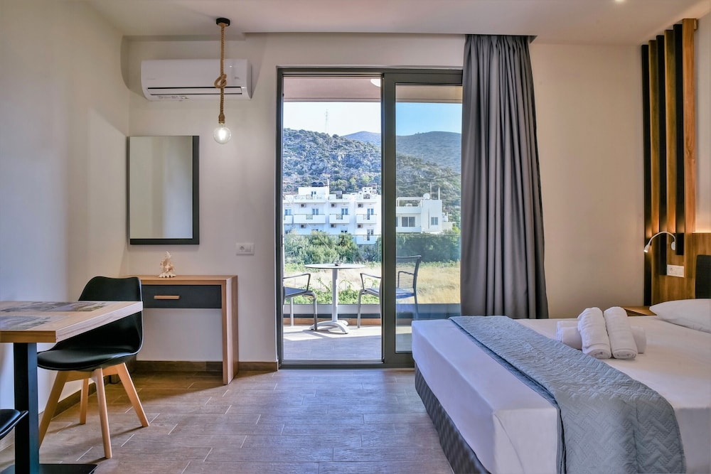 Del Mar Apartments in Stalis — Hotel rooms in Stalida
