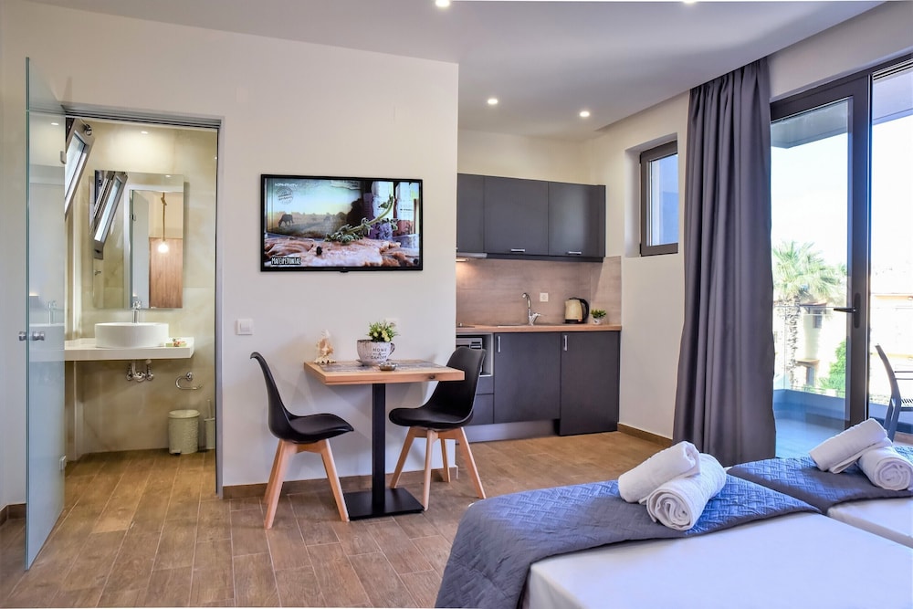 Del Mar Apartments in Stalis — Hotel rooms in Stalida