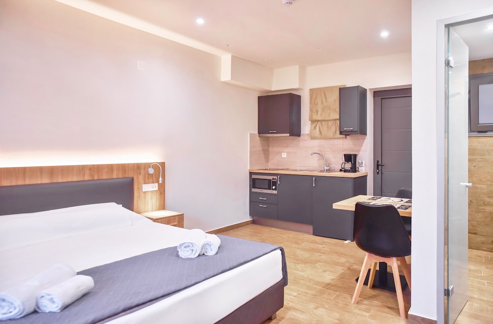 Del Mar Apartments in Stalis — Hotel rooms in Stalida