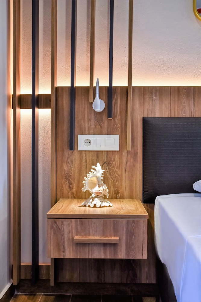 Del Mar Apartments in Stalis — Hotel rooms in Stalida