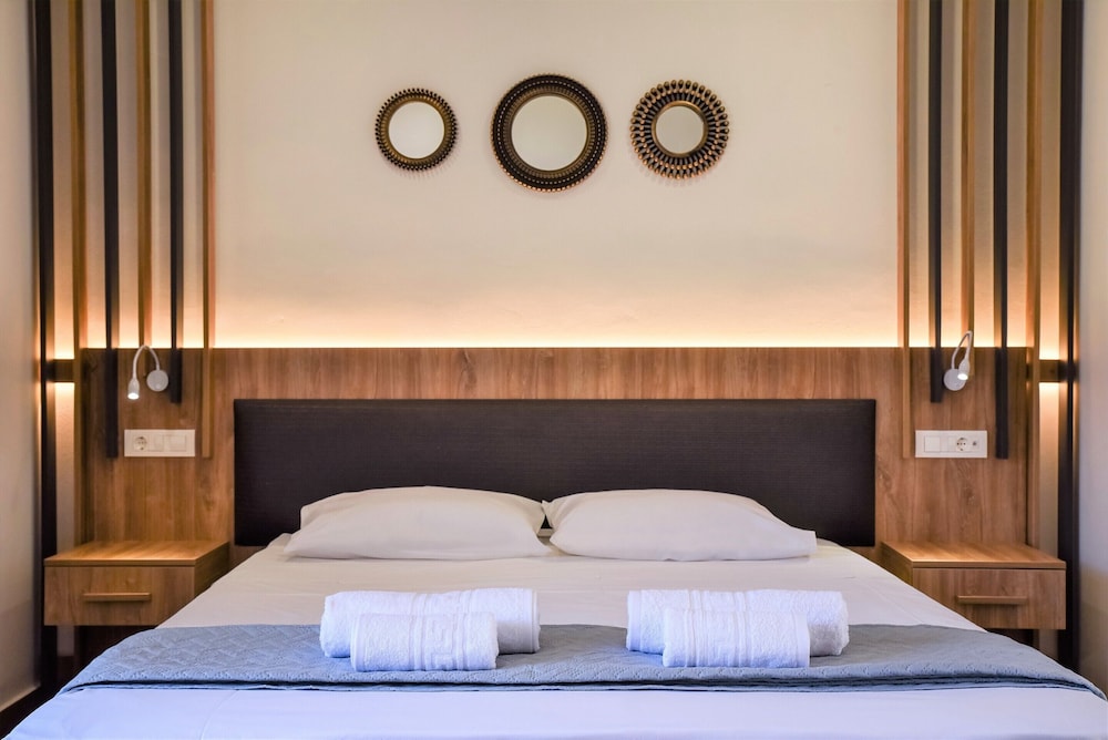 Del Mar Apartments in Stalis — Hotel rooms in Stalida