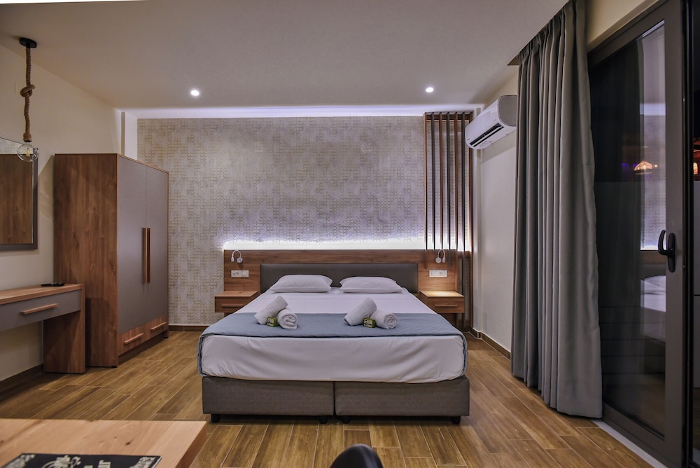 Del Mar Apartments in Stalis — Hotel rooms in Stalida