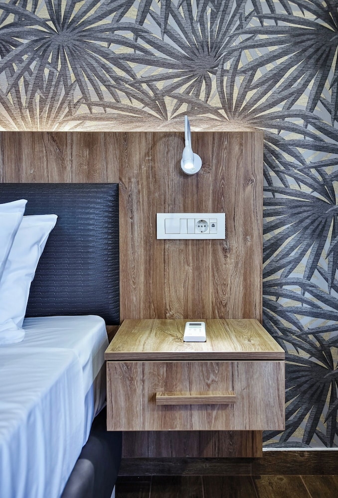 Del Mar Apartments in Stalis — Hotel rooms in Stalida