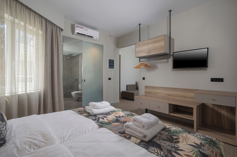Mare Blue & Suites — View in Georgioupolis