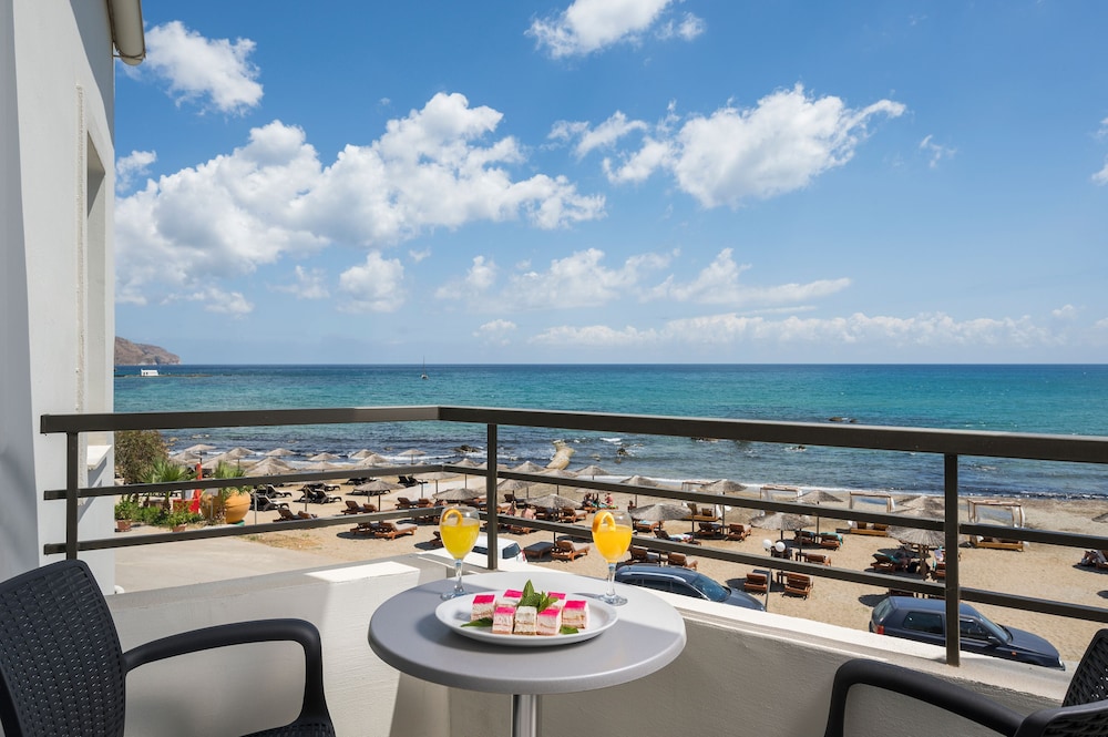 Mare Blue & Suites — Rooms in Georgioupolis