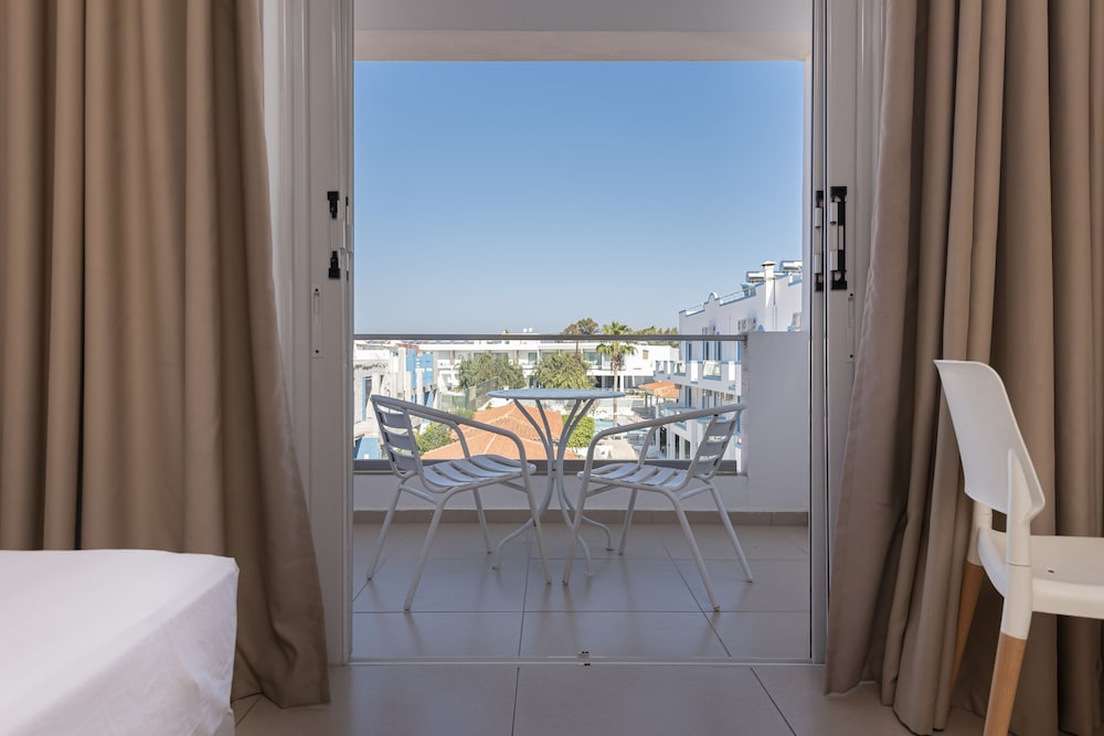 Aegean Blu Kos — Hotel rooms in Kos Town, South Aegean
