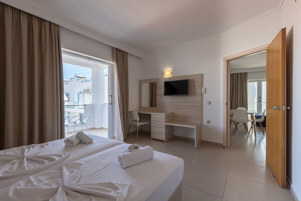 Aegean Blu Kos — Hotel rooms in Kos Town, South Aegean