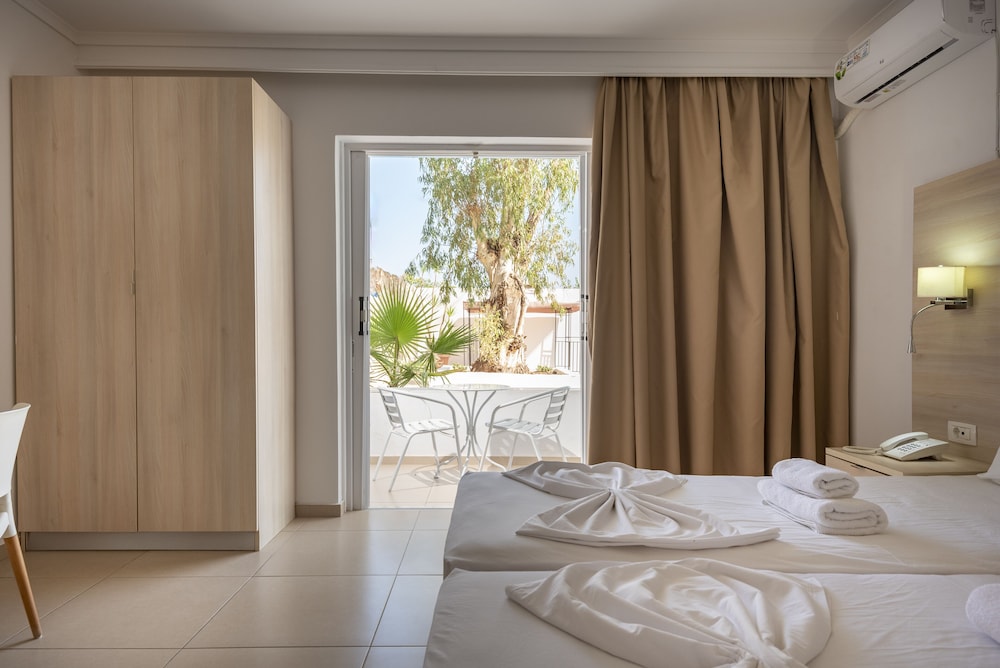 Aegean Blu Kos — Hotel rooms in Kos Town, South Aegean