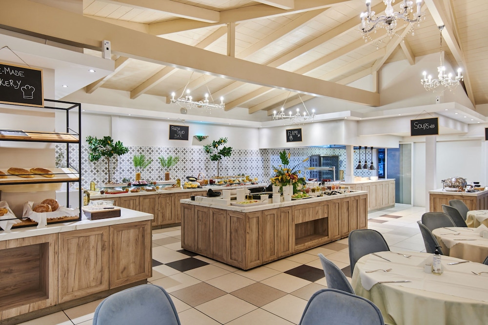 Tsilivi Beach Hotel — Restaurant & bars in Tsilivi, Ionian Islands