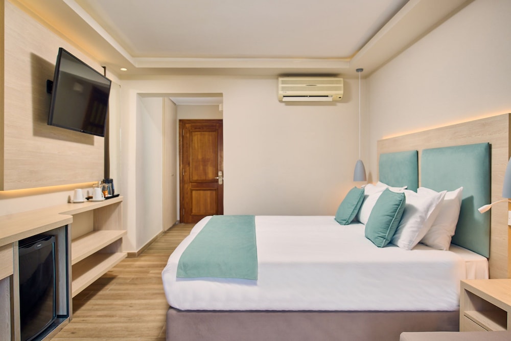 Tsilivi Beach Hotel — Hotel rooms in Tsilivi, Ionian Islands