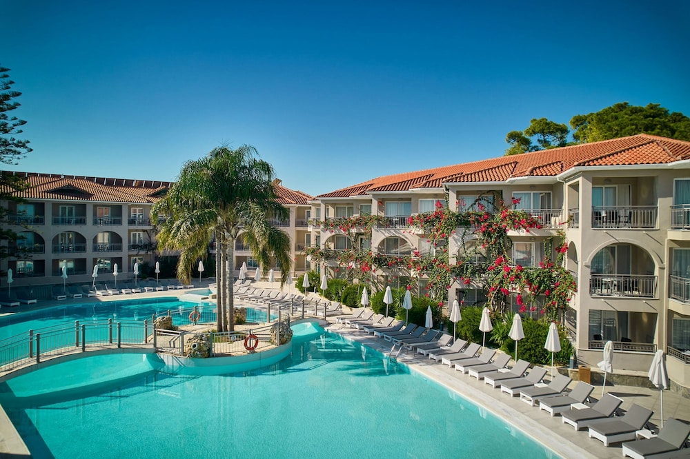 Tsilivi Beach Hotel — Swimming pool in Tsilivi, Ionian Islands