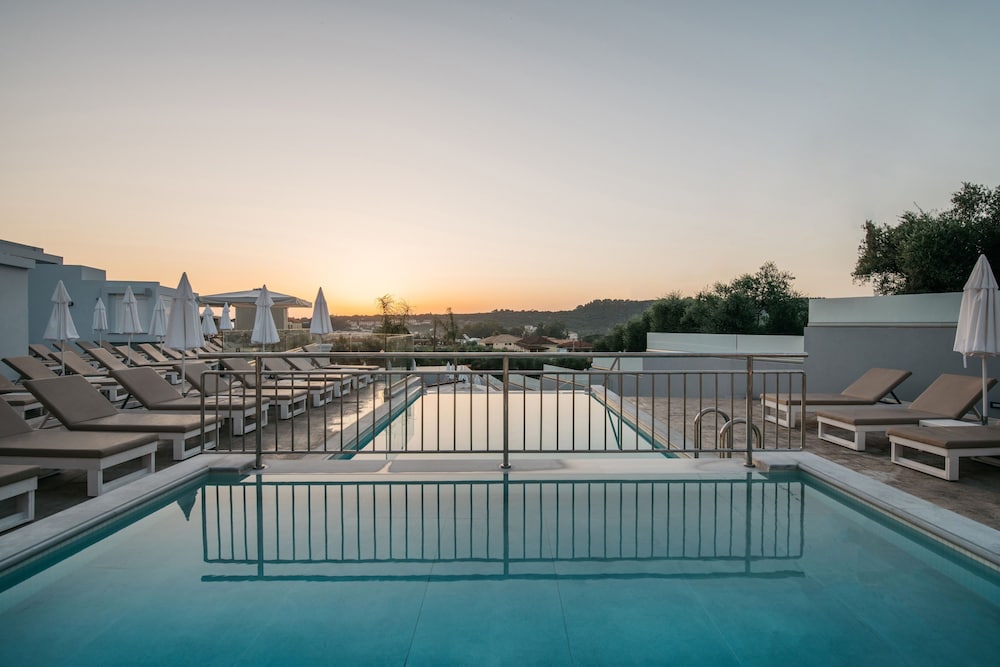 Tesoro Hotel Zakynthos — Swimming pool in Tsilivi, Ionian Islands