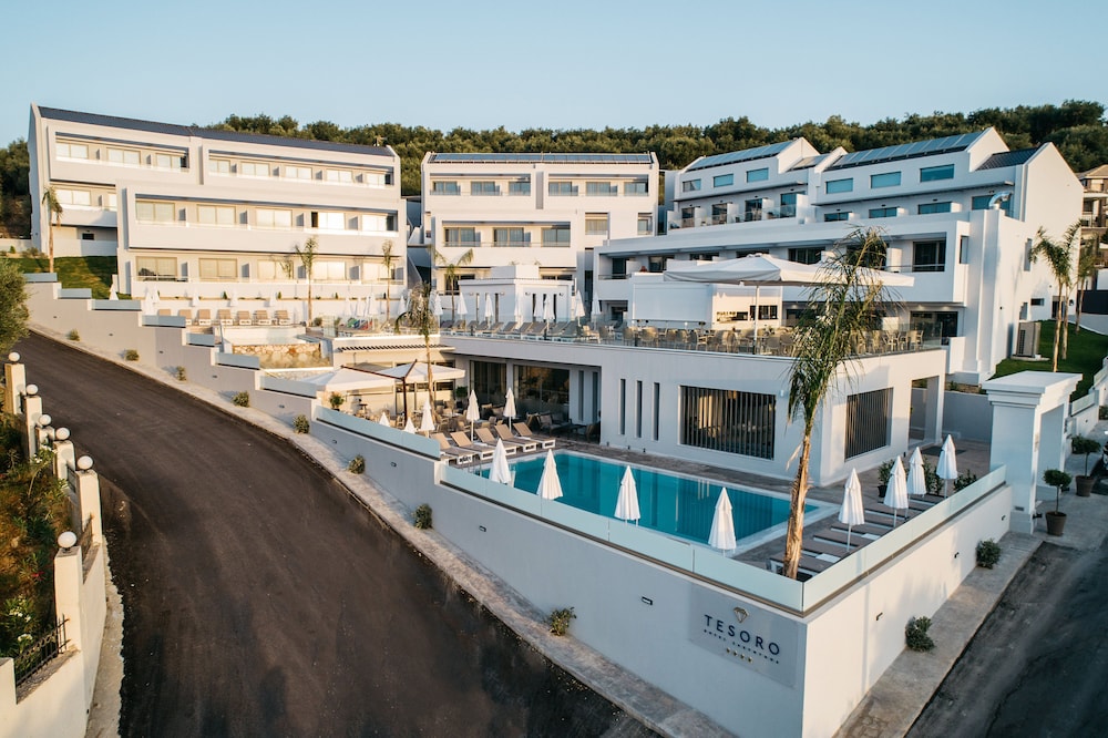 Tesoro Hotel Zakynthos — Hotel building in Tsilivi, Ionian Islands