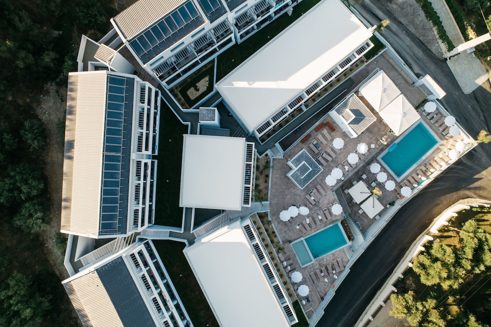 Tesoro Hotel Zakynthos — Hotel building in Tsilivi, Ionian Islands