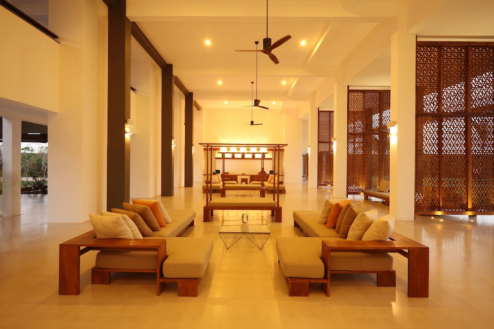 Anantaya Resort and Spa Chilaw — Hotel building in Chilaw