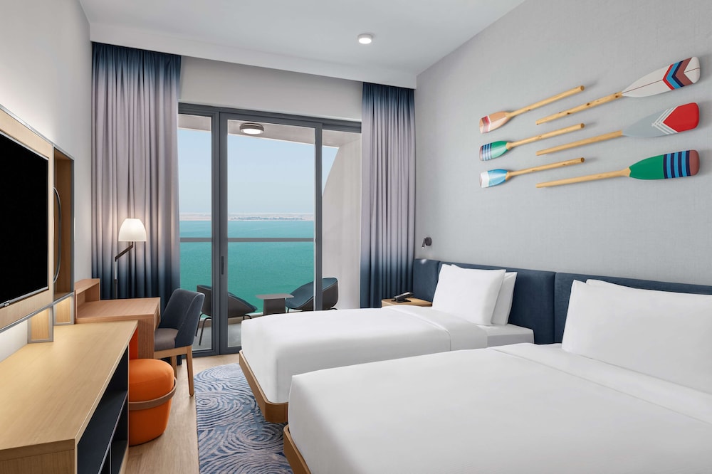 Hampton by Hilton Marjan Island — Hotel rooms in Ras al Khaimah