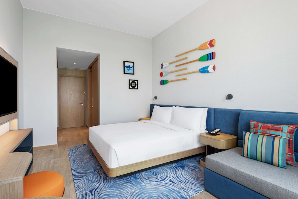Hampton by Hilton Marjan Island — Hotel rooms in Ras al Khaimah