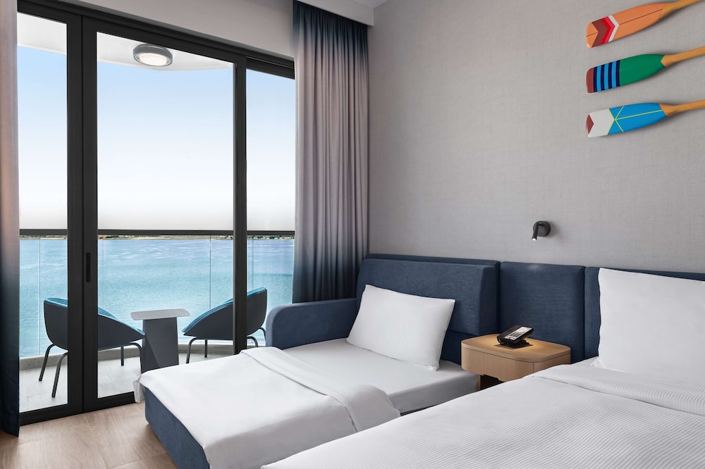 Hampton by Hilton Marjan Island — Hotel rooms in Ras al Khaimah