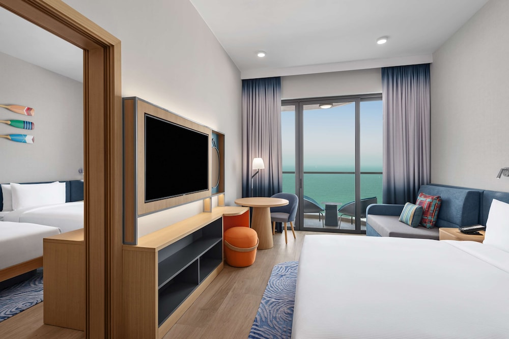 Hampton by Hilton Marjan Island — Hotel rooms in Ras al Khaimah