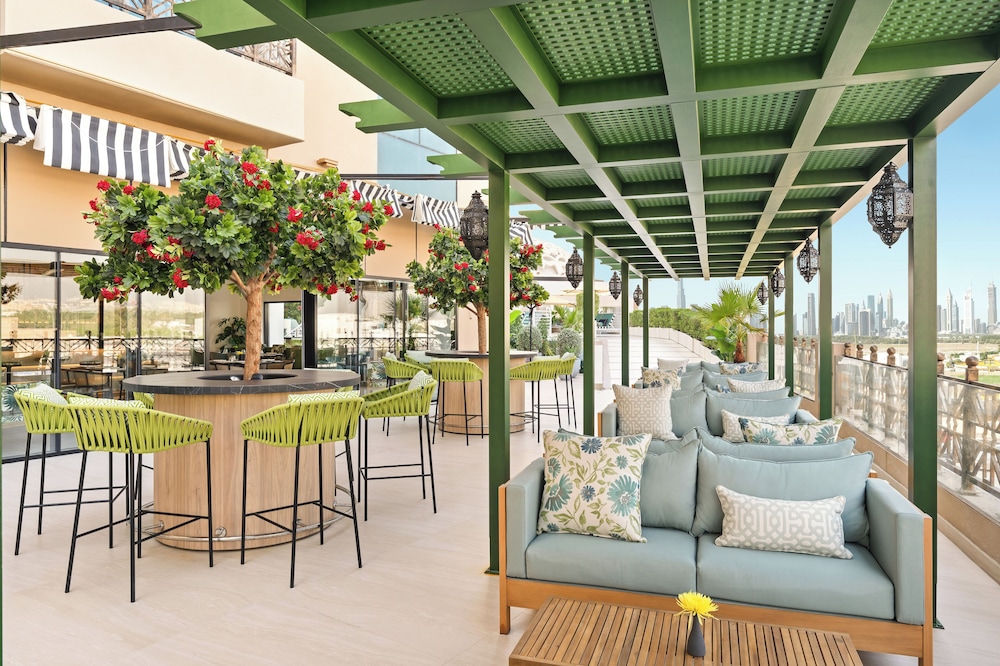 Barceló Al Jaddaf — Restaurant & bars in Dubai