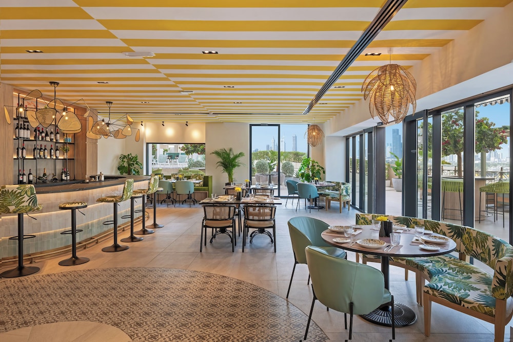 Barceló Al Jaddaf — Restaurant & bars in Dubai