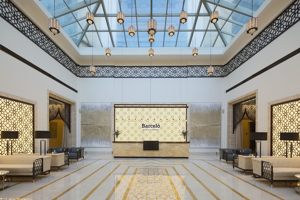 Barceló Al Jaddaf — Hotel building in Dubai