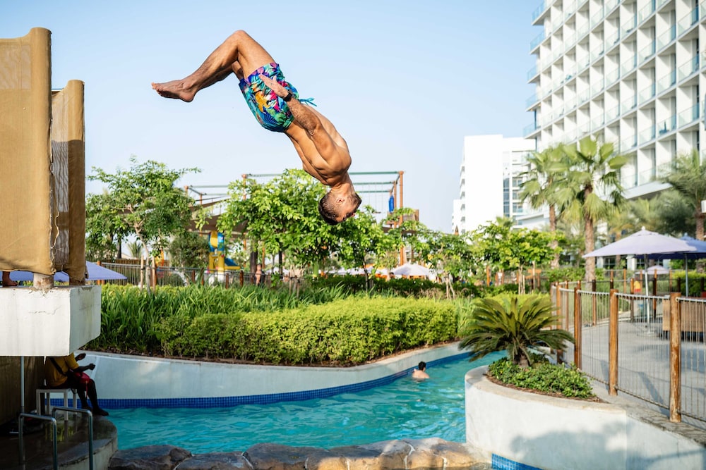 Centara Mirage Beach Resort Dubai — Sports & recreation in Dubai