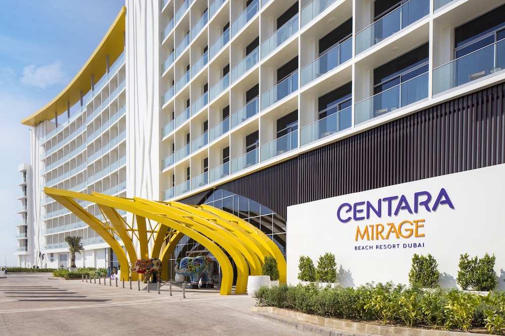 Centara Mirage Beach Resort Dubai — Hotel building in Dubai