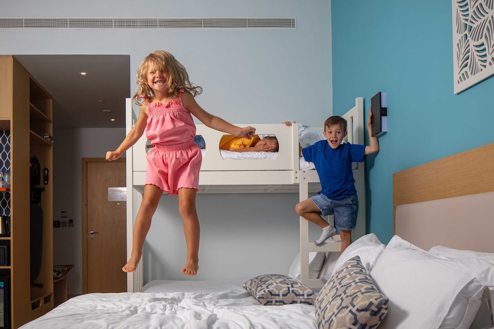 Centara Mirage Beach Resort Dubai — Hotel rooms in Dubai