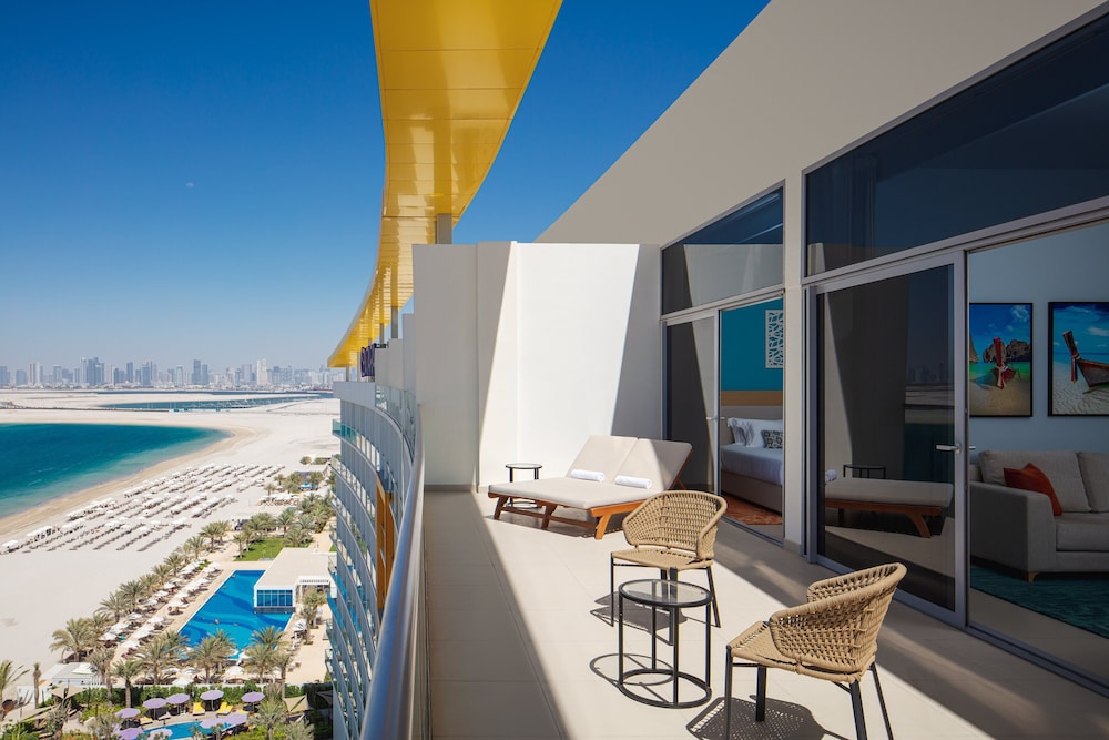 Centara Mirage Beach Resort Dubai — Hotel rooms in Dubai