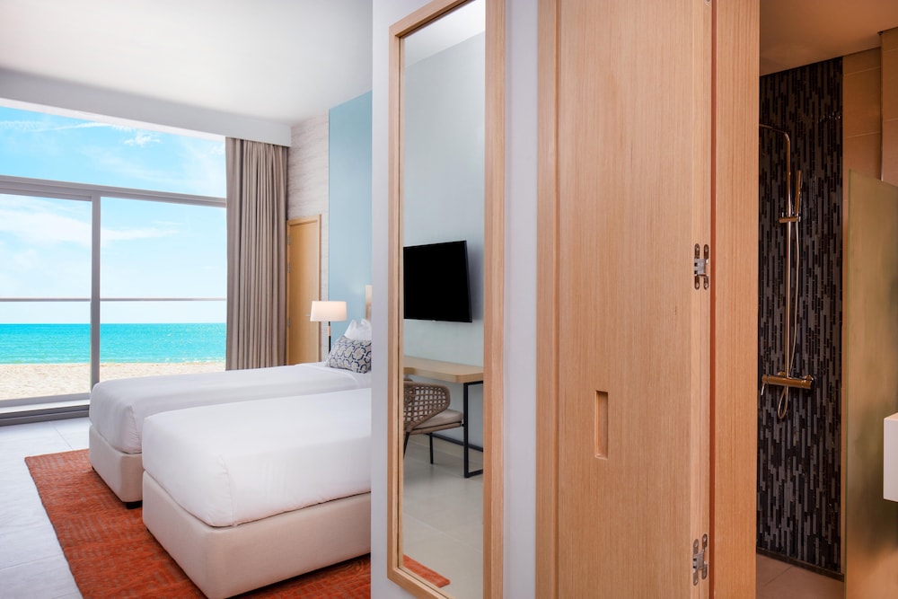 Centara Mirage Beach Resort Dubai — Hotel rooms in Dubai