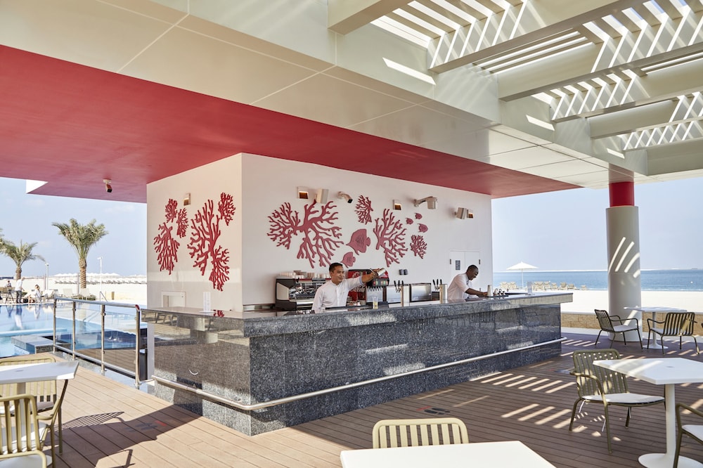 Hotel Riu Dubai Beach Resort - All Inclusive — Restaurant & bars in Dubai