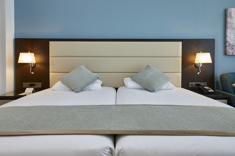 Hotel Riu Dubai Beach Resort - All Inclusive — Hotel rooms in Dubai